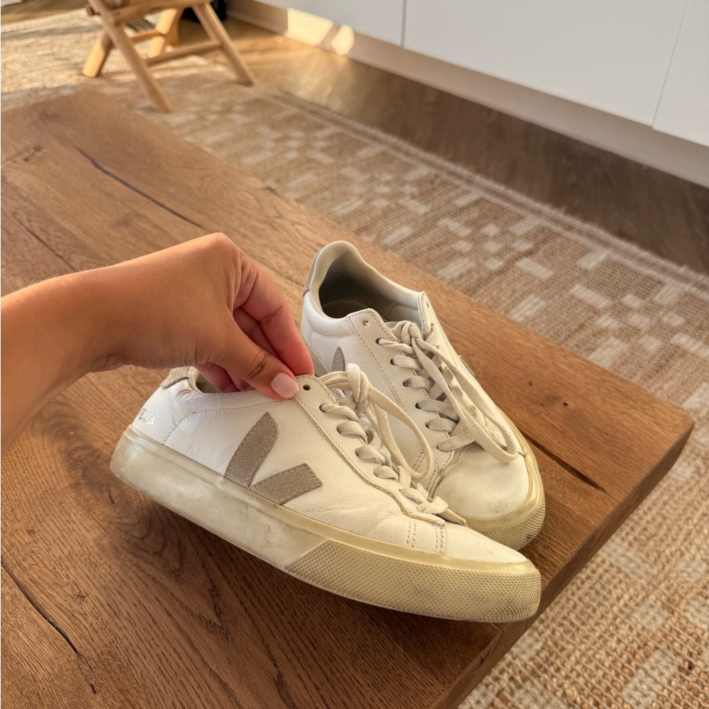Veja Campus Sneakers
